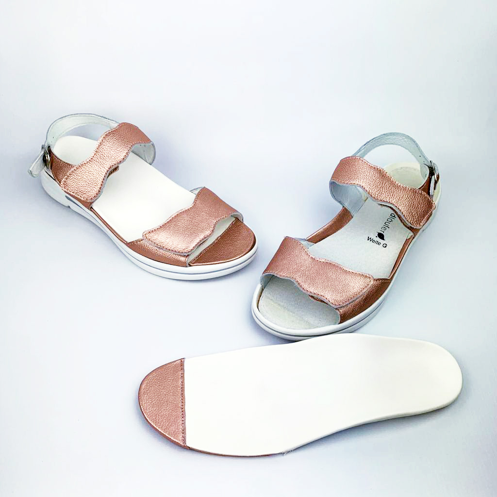 Orthopädische Einlagen in Schuhfarbe Orthopädische Einlagen in Schuhfarbe